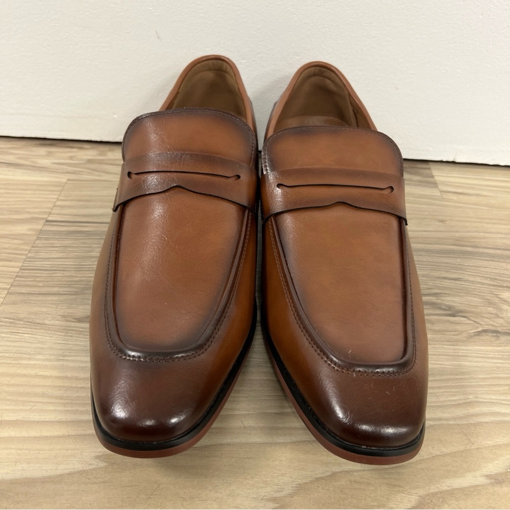 Guess Dress Shoes Loafers Medium Brown Gmsymon-R Mens Size 9 NWOB - Picture 2 of 5